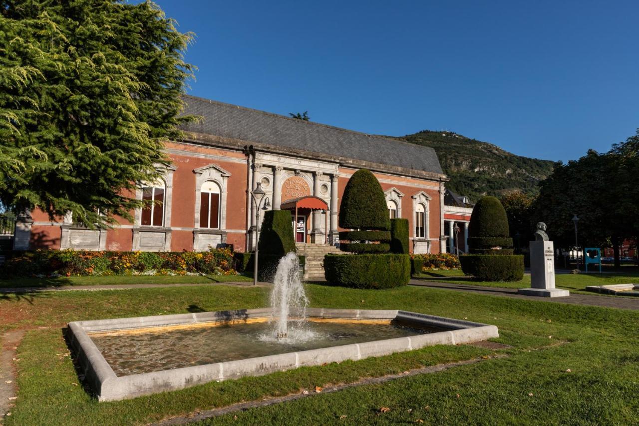 Le Foch - Centre - Parking *